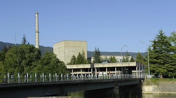 Vista de la entrada a la central nuclear de Garoña. 