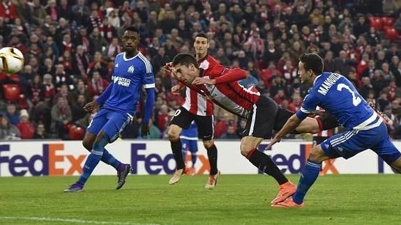 Sabin Merino marca el gol de la clasificación.