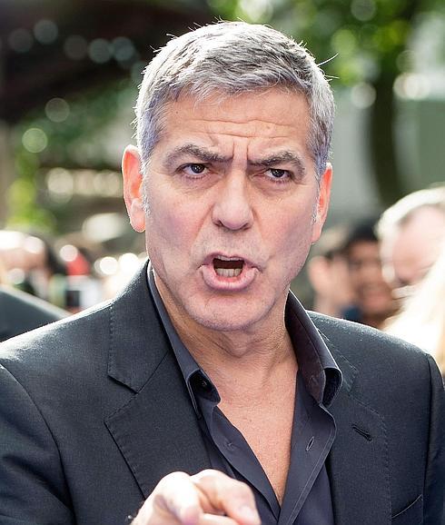 George Clooney pertenece al club de los canosos. 