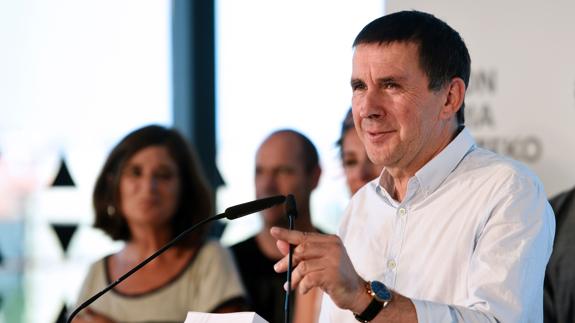 Arnaldo Otegi. 