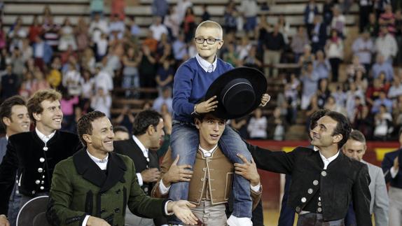 Adrián, durante el festival taurino benéfico celebrado en Valencia.