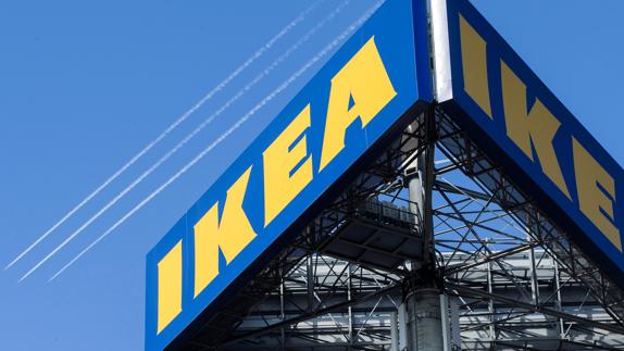 Logotipo de Ikea en una tienda de Holanda.