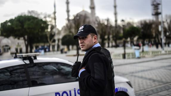 Un agente de policía turco.