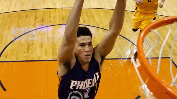 Devin Booker, en un partido de esta temporada. 