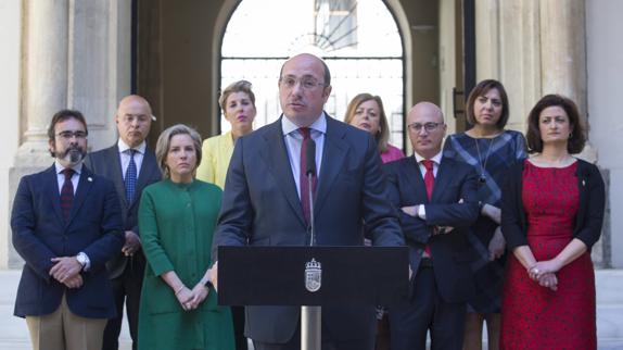 Pedro Antonio Sánchez durante el anuncio de su dimisión.