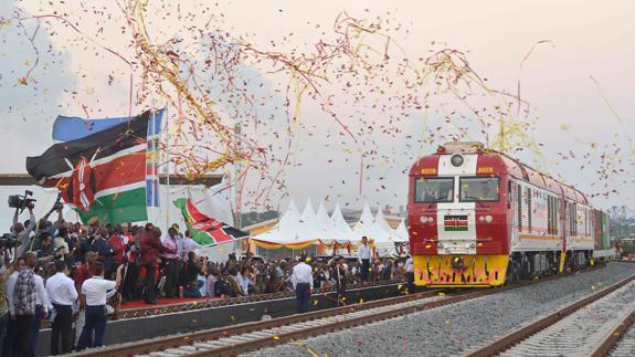 El nuevo tren, en la inauguración. 