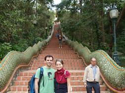 Aitor y Laura, una pareja de riojanos que se encuentra en la provincia tailandesa de Krabi. / L.R.