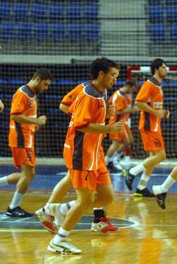 Los jugadores vuelven esta tarde al Palacio de los Deportes. ::                             L.R.