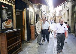 La calle Laurel, uno de los atractivos gastronómicos logroñeses / J.H.