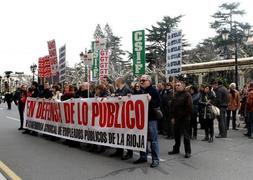 Concentración, hoy, en la Delegación / MIGUEL HERREROS