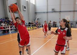 El sábado comienza en La Cava-Fardachón el '3x3 Interbarrios', que llevará el baloncesto por los barrios de Logroño