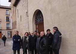 Gamarra inaugura la adecuación del entorno de San Bartolomé con conexión de Rodríguez Paterna a la Plaza Amós Salvador