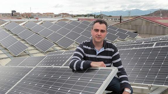 Santiago Gutiérrez, presidente de ATRADIS, en una de sus instalaciones. 