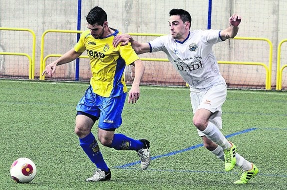 Calasancio y Balsamaiso empataron ayer en El Salvador. 