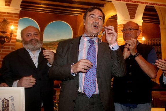 Elías del Río, Pedro J.Ramírez y Víctor Rubio. 