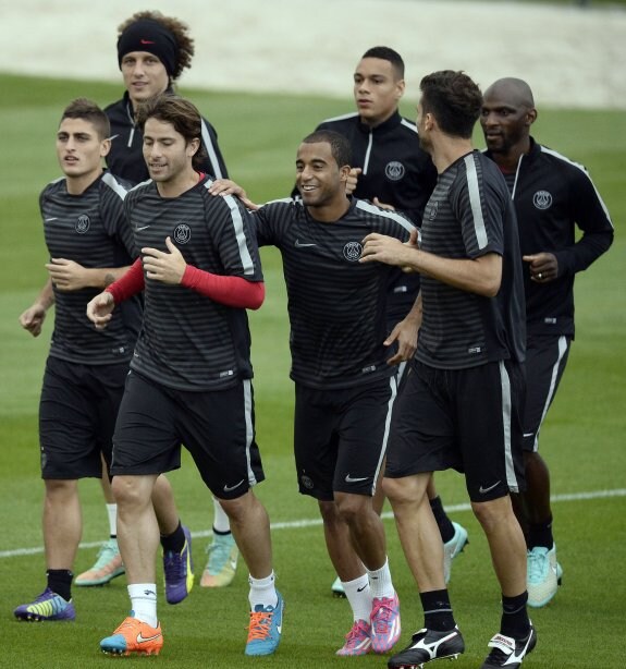 Marco Verratti, David Luiz, Maxwell, Lucas Moura y Thiago Motta en la sesión de ayer. 