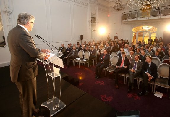 Acto de Andbank, ayer tarde en el Círculo Logroñés. :: Juan Marín