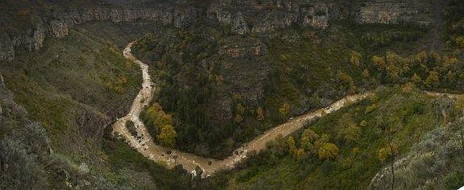 Vista del Cañón del Leza en las inmediaciones de Soto en Cameros, una de las áreas integradas en la 'Formación Leza'. :: justo rodríguez