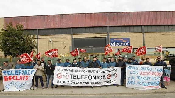 Empleados de Elecnor protestan en Logroño, la semana pasada