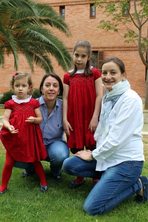 Matilda, Covadonga, Elena y Montse celebrarán hoy el día de la madre. :: m.f.