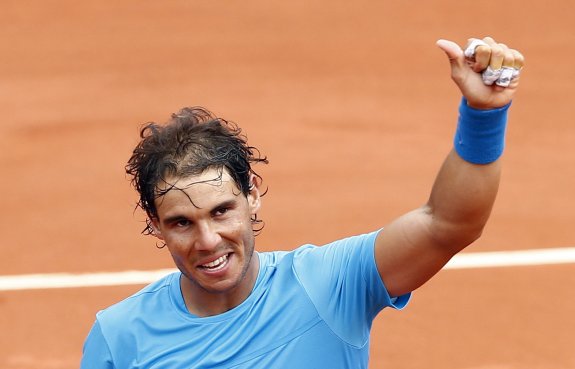 Rafa Nadal celebra su triunfo sobre Almagro en París. :: efe
