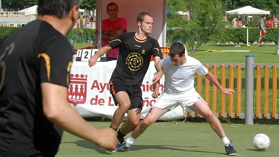 Seis equipos disputarán este sábado el XV Memorial de Fútbol 'Ernest Lluch'