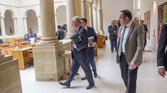 Sanz se marcha al Senado