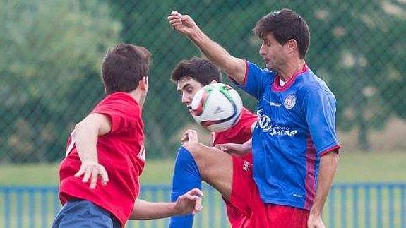 El Calahorra mantiene el liderato