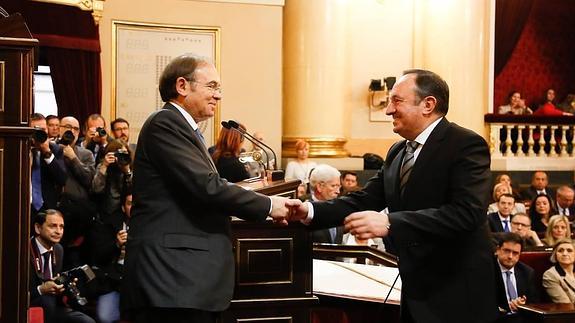 Pedro Sanz desconoce si el Senado debatirá la aplicación del 155, «pero hay que defender el Estado de Derecho»