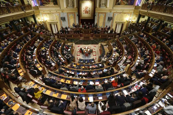 Vista del Congreso durante el pleno de constitución de la Cámara Baja del pasado miércoles. :: J. J. Guillén  / efe