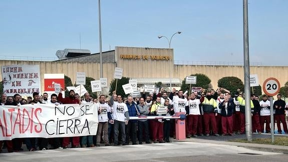 Los sindicatos de Altadis solo contemplan una negociación «en el entorno de la cláusula de garantías»