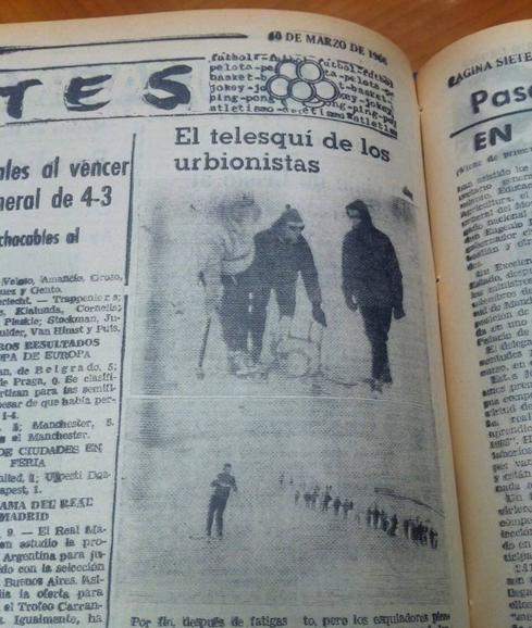 Aficionados al esquí en la sierra de Urbión 