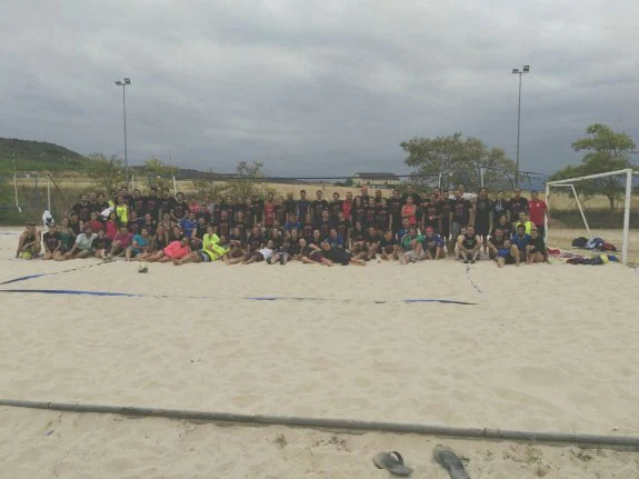 EL VOLEY PLAYA BRILLA EN EL CORTIJO