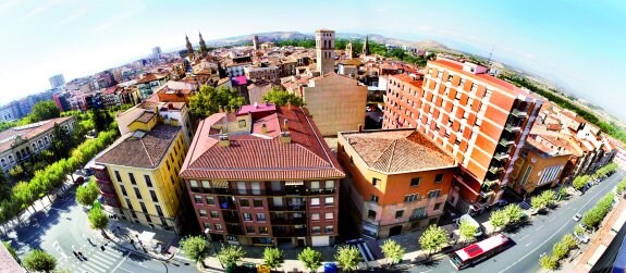 La Villanueva, las popularmente conocidas como 'siete calles', desde la avenida de Navarra y con San Bartolomé en el centro.
