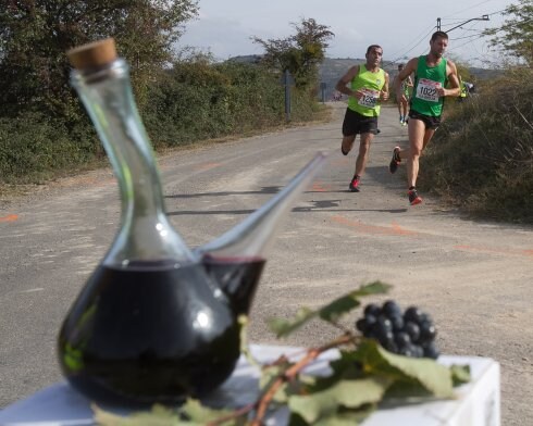 Imagen de la Carrera Entre Viñedos del año pasado. :: Diaz Uriel