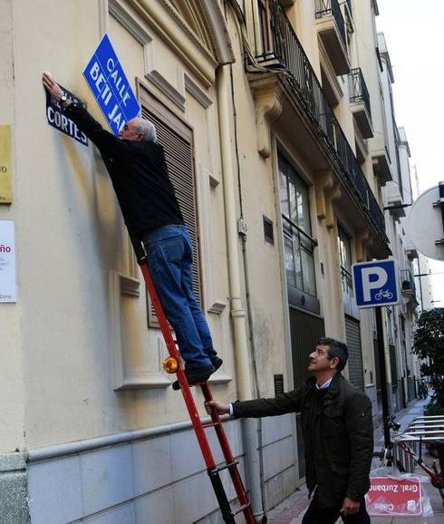 Persiguiendo los restos franquistas