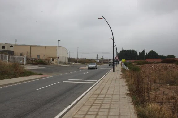 El colector se acondicionará paralelo a la carretera de Castejón. :: 