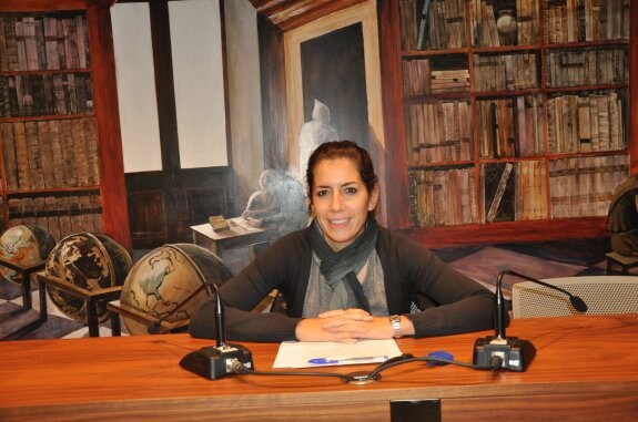 La alcaldesa Laura Rivado dio a conocer el fallo del jurado de esta primera edición. :: c.v.
