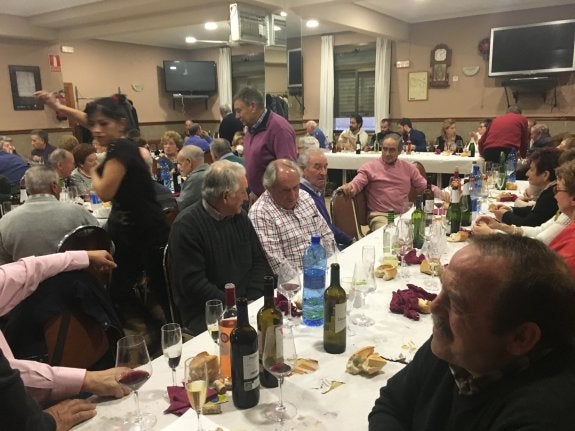 Almuerzo festivo y ameno de los jubilados de San Asensio. :: 