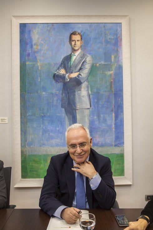 José Ignacio Ceniceros, en un momento de la entrevista, celebrada en un salón de la segunda planta del Palacete. ::