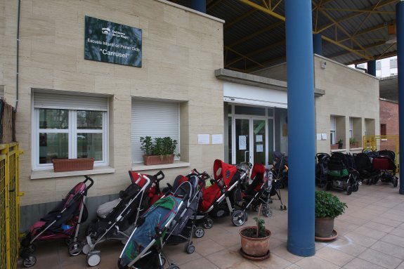 La guardería Carrusel, en Logroño, es de titularidad autonómica. :: j.m.