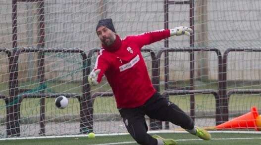 Miguel, empleándose a fondo en un entrenamiento. :: díaz uriel