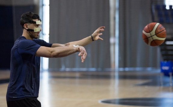 Pressley, durante su entrenamiento ayer en el Palacio de los Deportes. :: sonia tercero