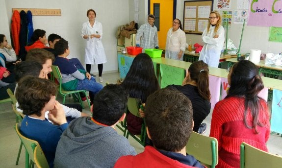 Una de las actividades realizadas en el centro. :: l.r.