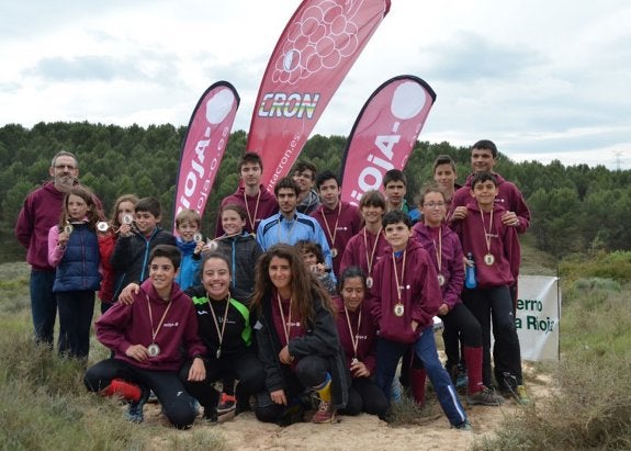 Los medallistas de la temporada de orientación. :: L.R.