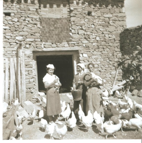 Una familia de Valdemadera en los  años 50