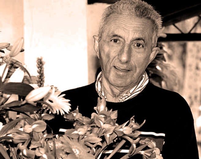 Félix Medrano posa en la floristería en el año 2005. 