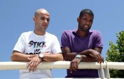 Cristóbal Carreño y Feliciano Condesso, ayer en las inmediaciones de Las Gaunas.