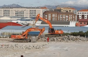 Caja Navarra y Banco Pastor derriban Carnaud a la espera de concretar el proyecto urbanístico
