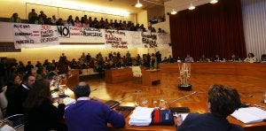 Público de público y de privado en el pleno